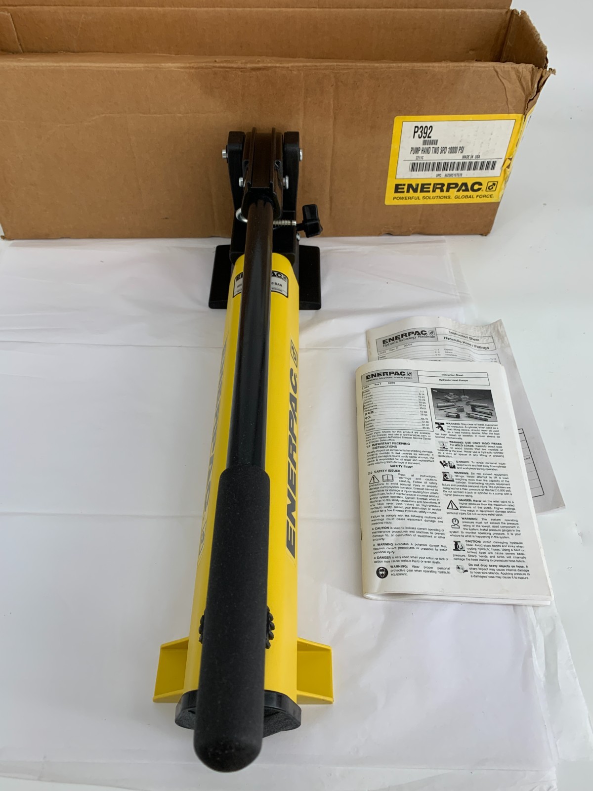 Enerpac P392 Two Speed Hydraulic Hand Pump 2nd Stage 700 Bar/10,000PSI