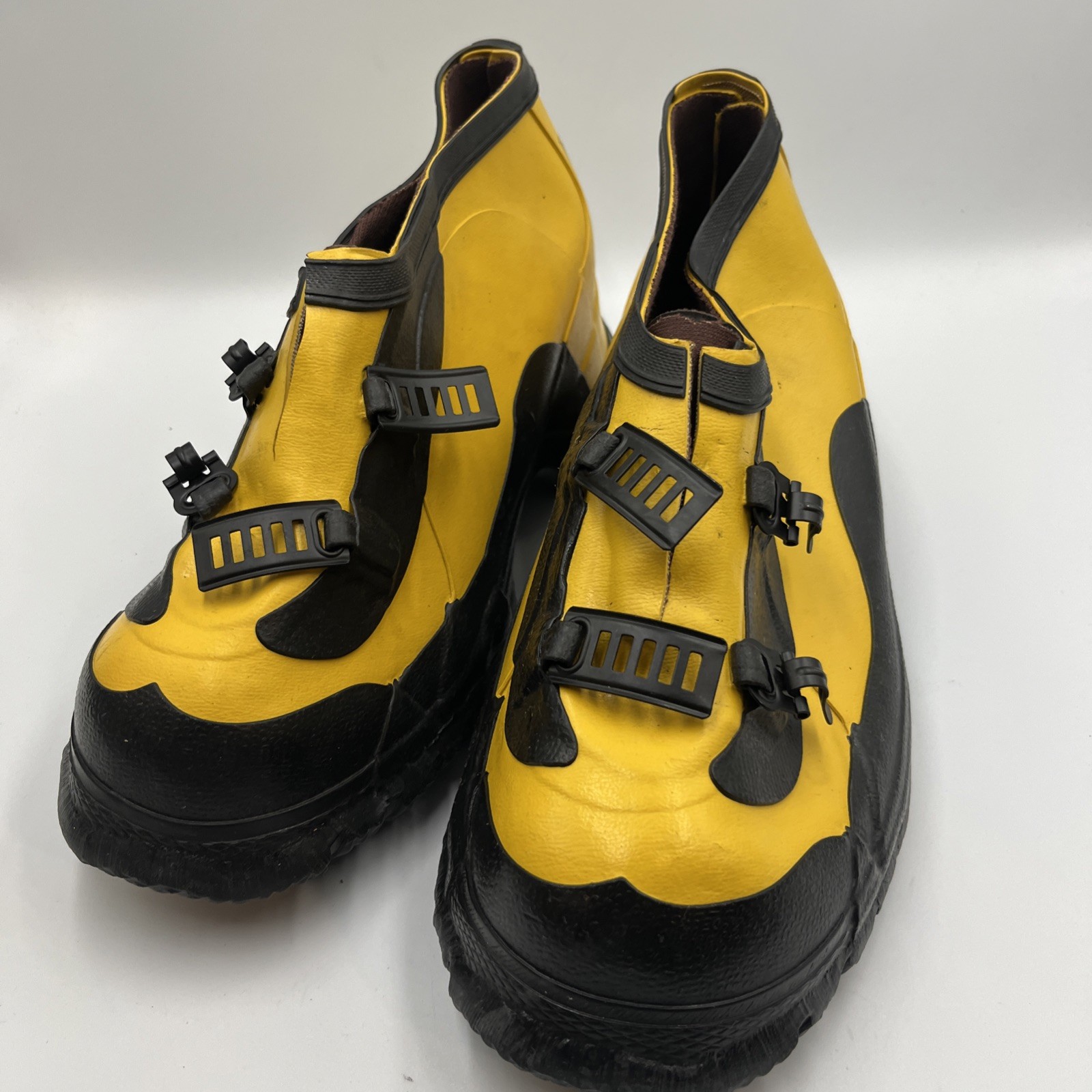 Lineman Servus Super Dielectric Overshoes Mens Size 8 Brand New Read  Lot L