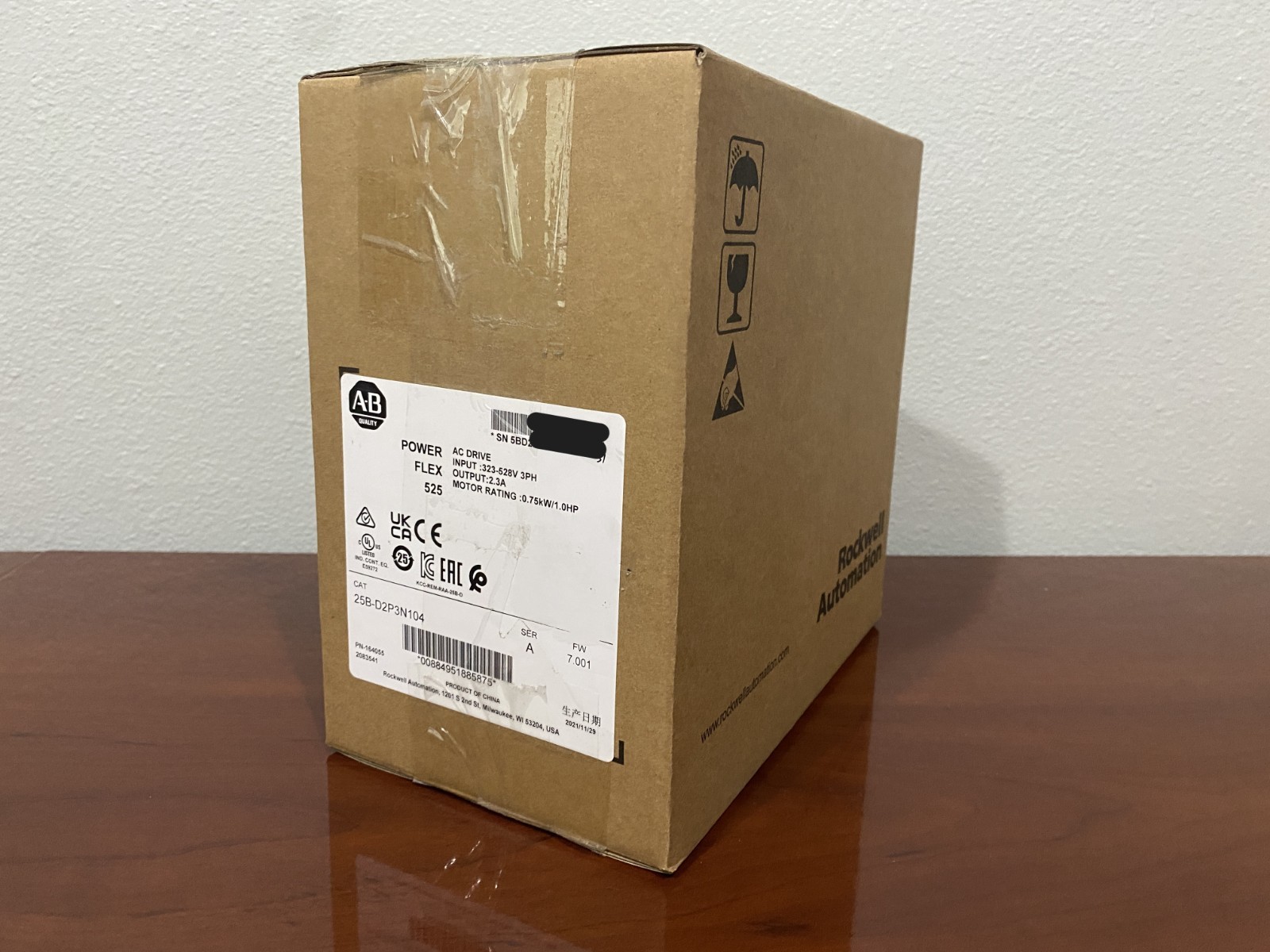 New Allen Bradley PowerFlex 525 0.75kW 1Hp AC Drive 25B-D2P3N104 