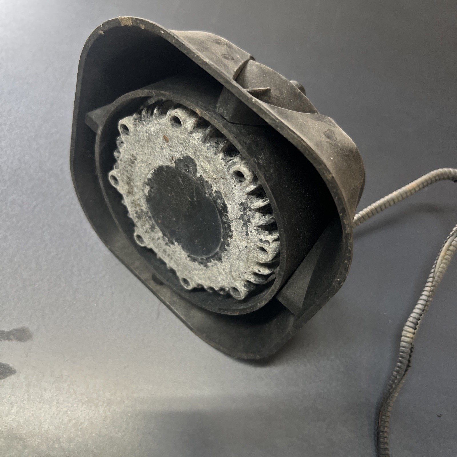Whelen SA315P Siren Speaker 100 Watt Used Police EMT First Responder