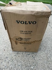 Genuine Volvo 21715813 Air Filter Element VNL VNM Truck Donaldson P606720 RS4642 picture