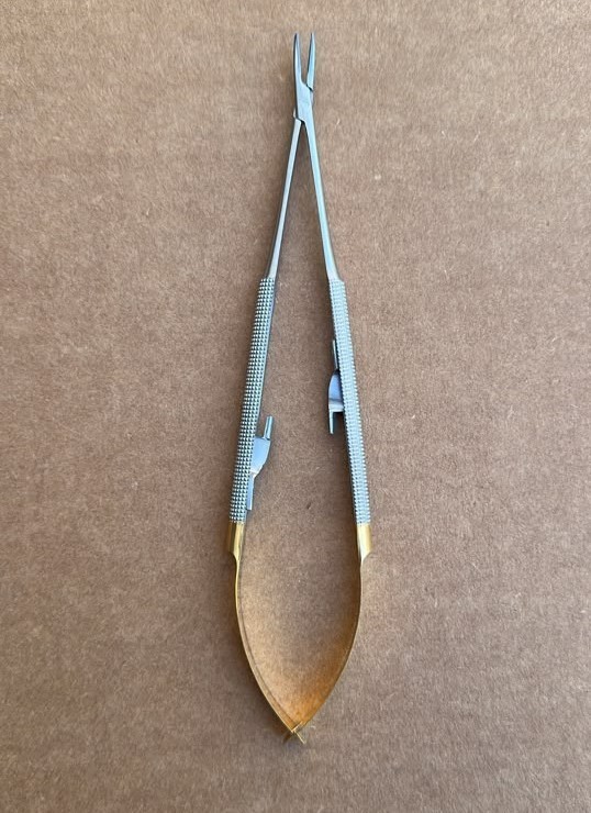 New HU FRIEDY Curved Castroviejo Perma Sharp™ Needle Holder, 18 cm (7