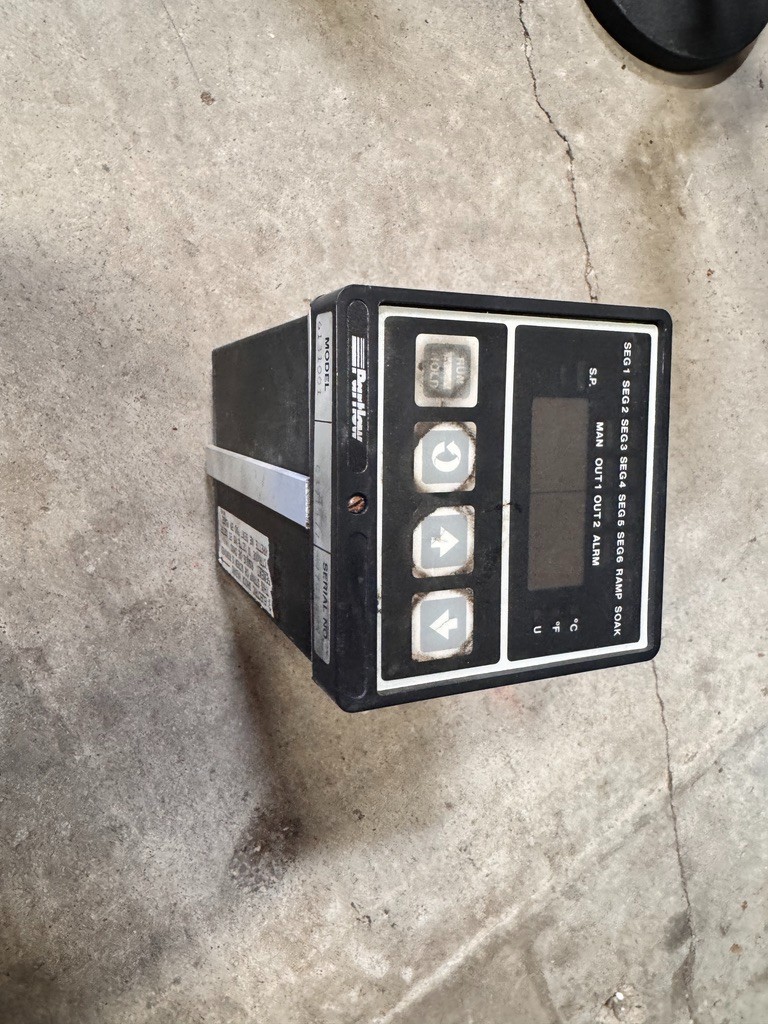 Partlow MIC 6000 Series Programmable Profile Temperature Process Controller 115V Partlow MIC 6000 Series Programmable Profile Temperature Process Controller 115V