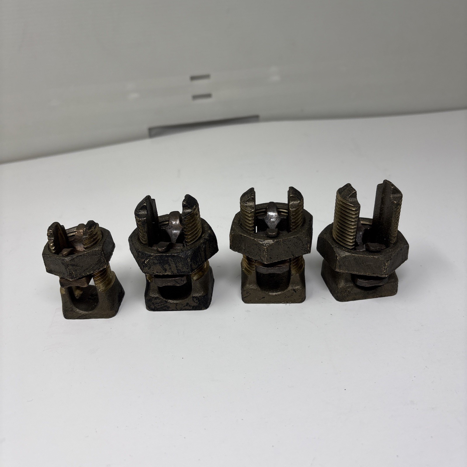 Burndy KS31 Servit Copper Split Bolt Mechanical Connector 1/0-350 MCM VTG