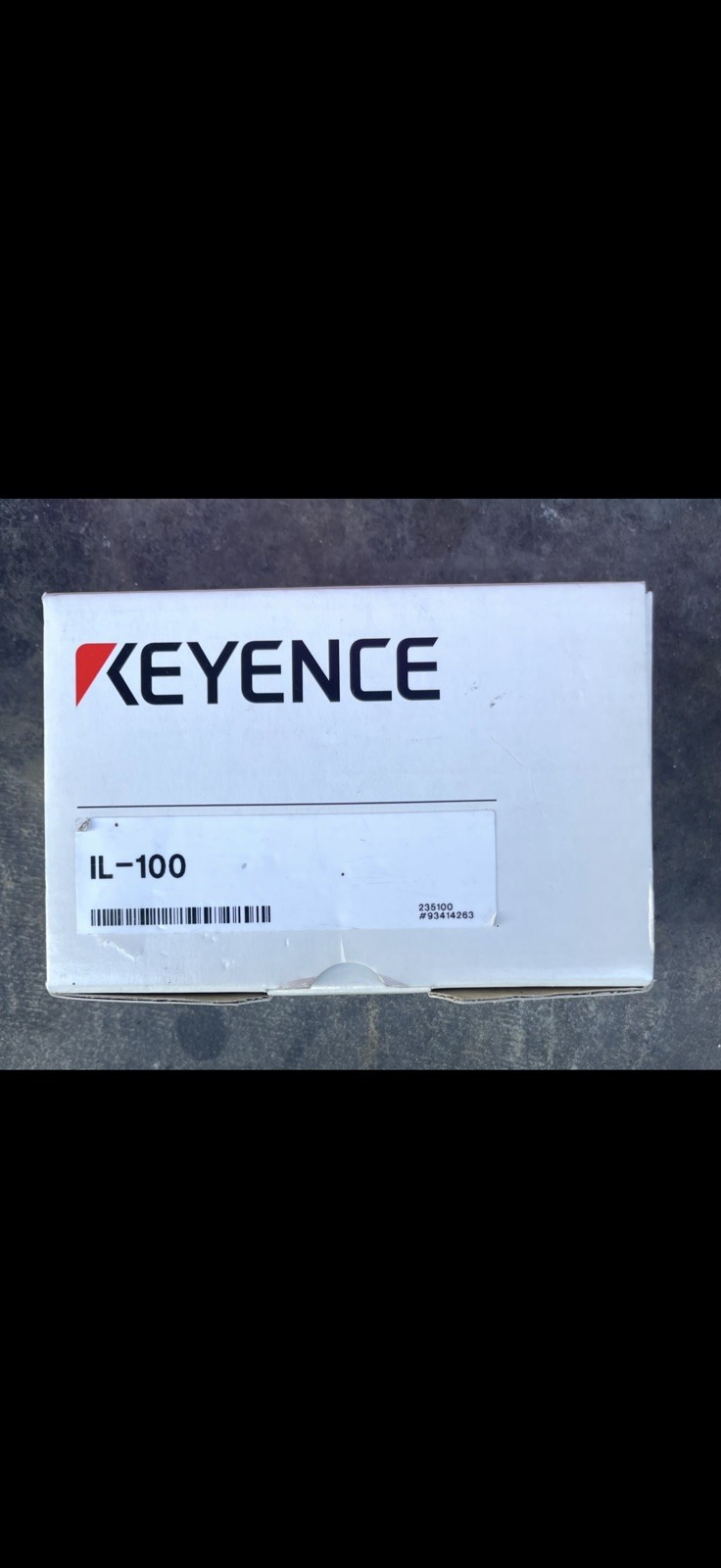Keyence IL-100 CMOS Multi-Function Analog Laser Sensor Head