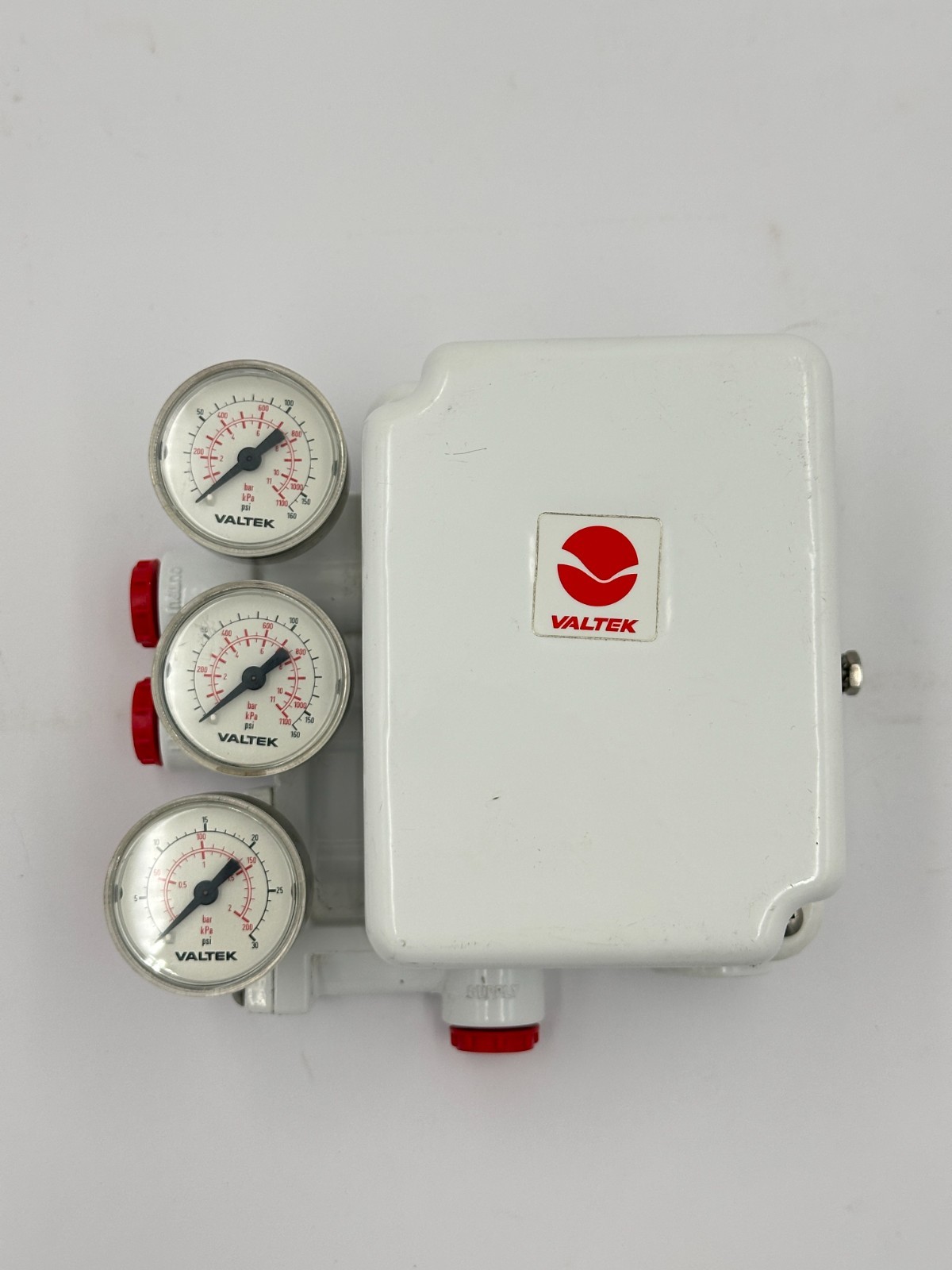 Flowserve Valtek Beta Series Pneumatic Valve Positioner 10010038 P803 w/ 3 Gauge