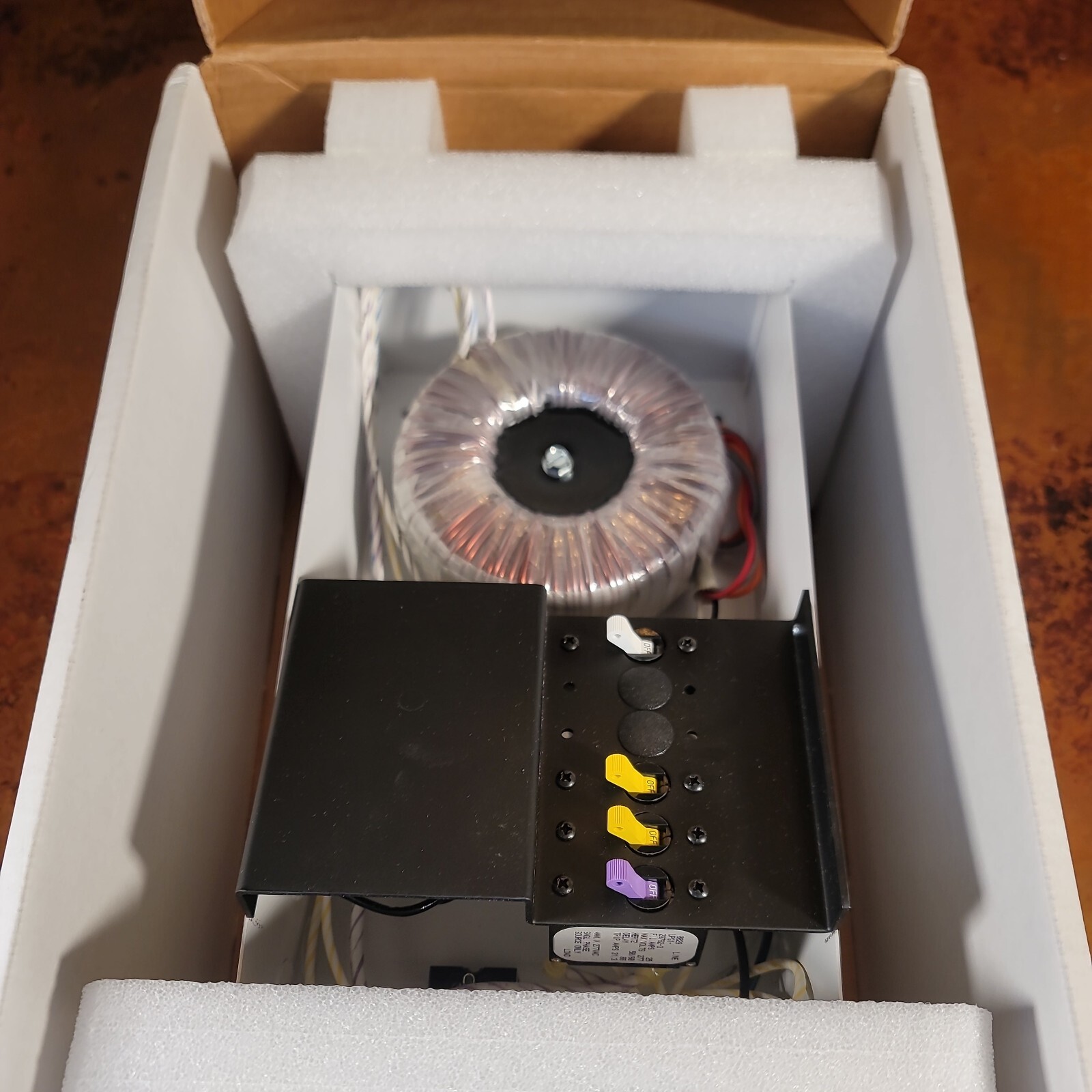 Q-Tran QX-300MV QTM-Series Low Voltage Power Supply, 300-Watt, 12V ckl choke Q-Tran QX-300MV QTM-Series Low Voltage Power Supply, 300-Watt, 12V ckl choke
