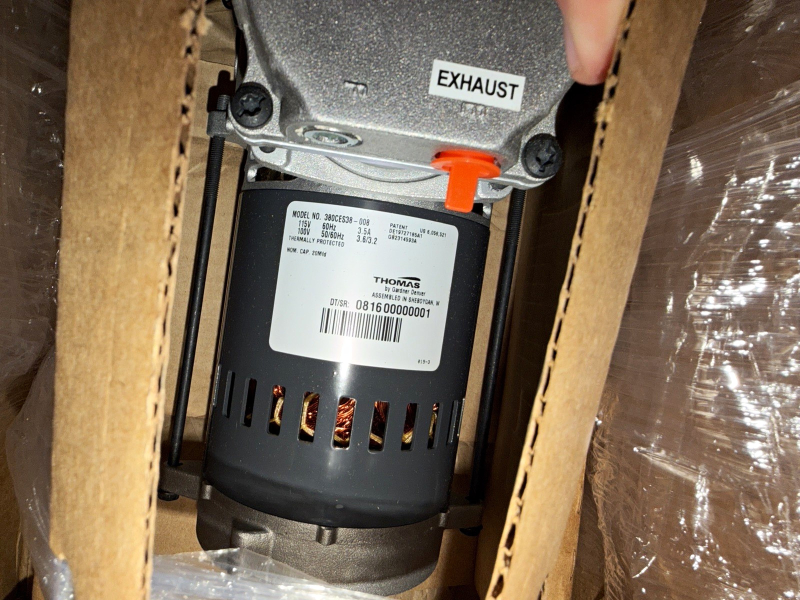 Thomas Gardner Denver 380CES38-008 WOB-L Compressor Vacuum Pump 115V NOS Thomas Gardner Denver 380CES38-008 WOB-L Compressor Vacuum Pump 115V NOS