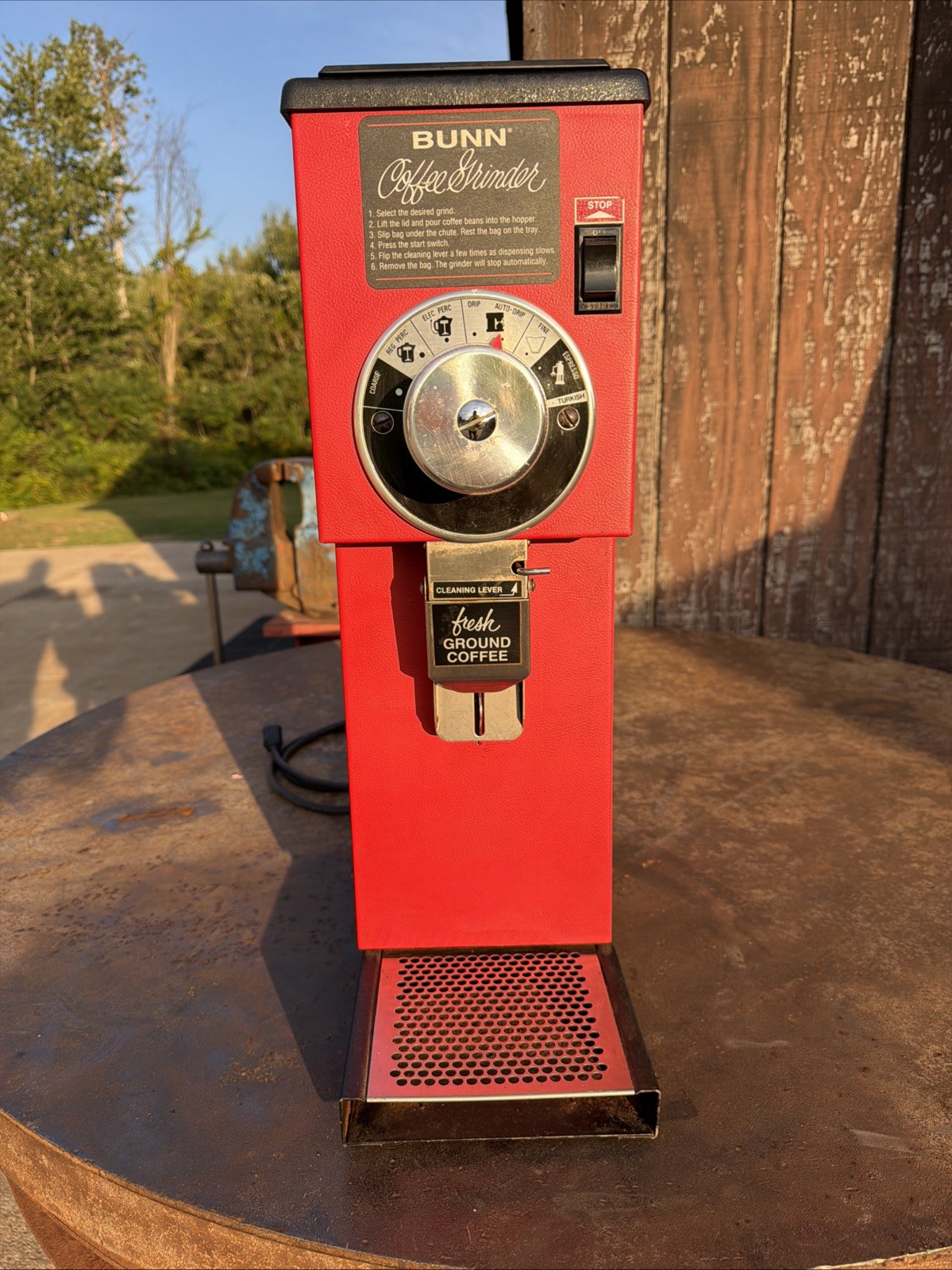 BUNN G1 Red Commercial Burr Coffee Grinder