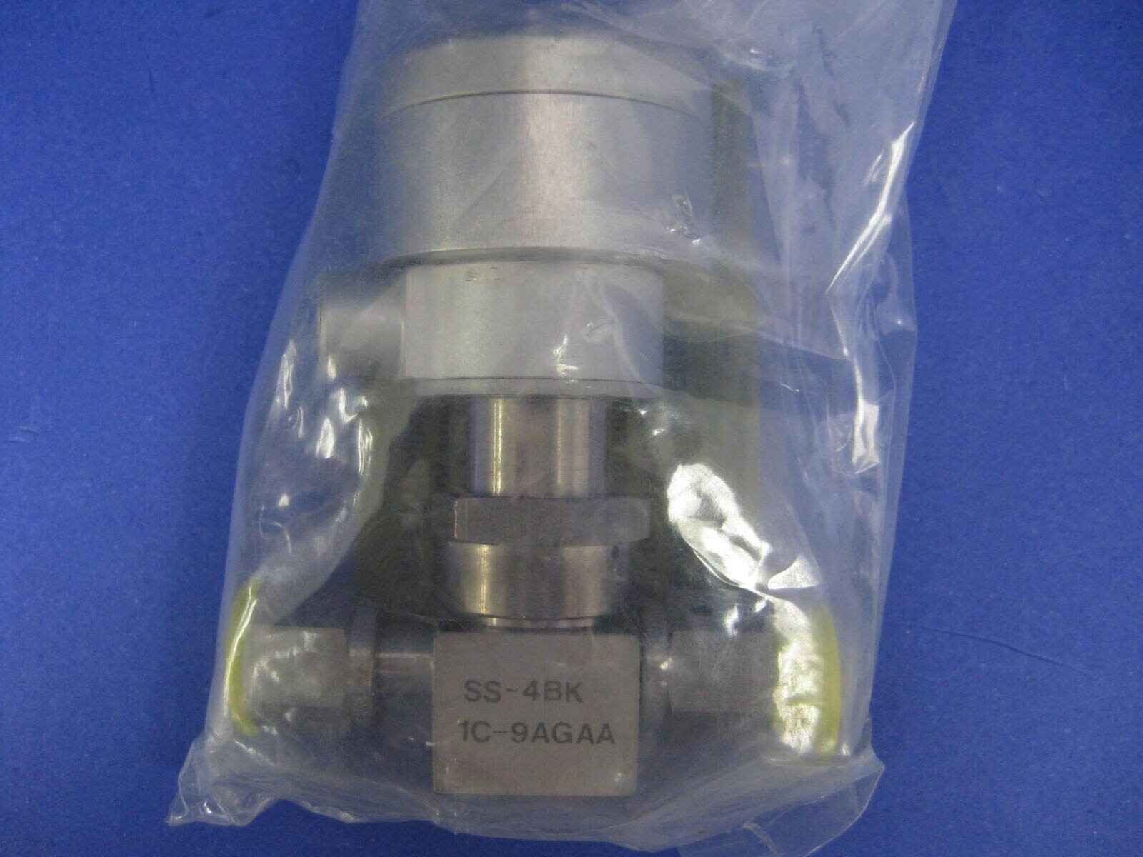 Nupro SS-4BK-1C-9AGAA Bellows Sealed Valve w/ NC Actuator, 1/4\