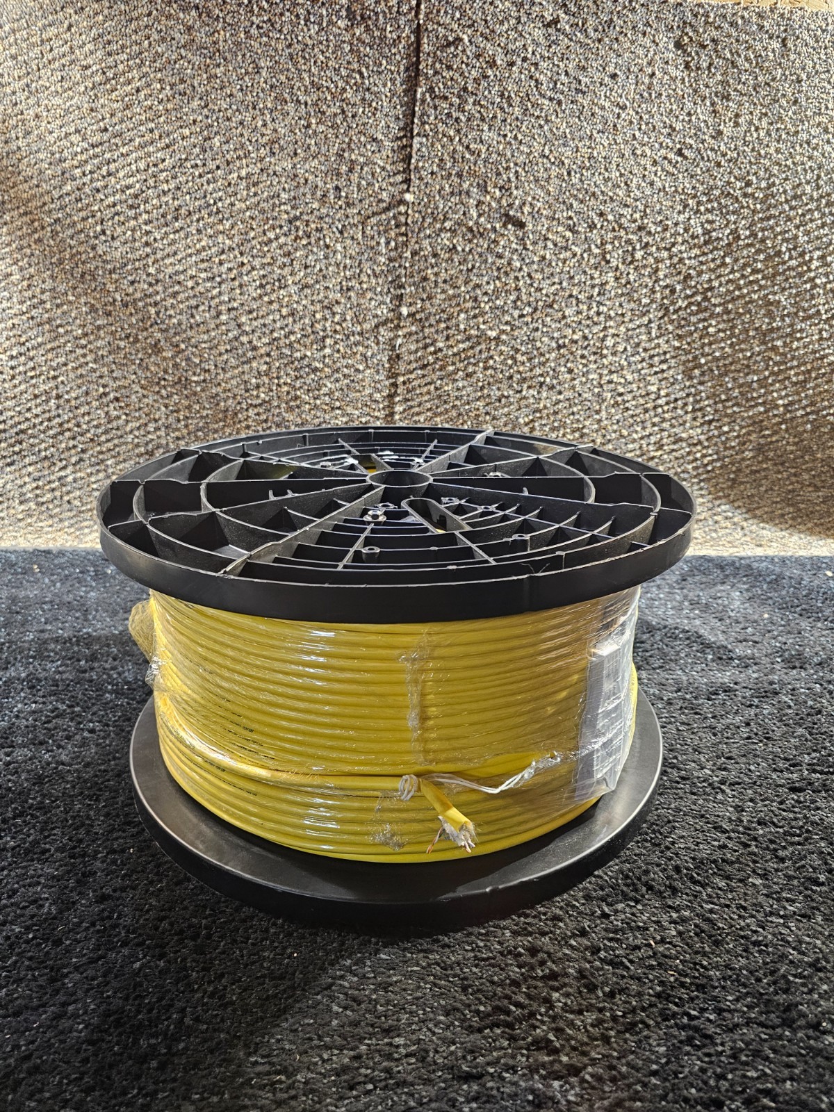 Belden 10GX63F 23/4P Bonded Pair F/UTP 625MHz Cat6A Cable 10GX CMP 1000 Foot Belden 10GX63F 23/4P Bonded Pair F/UTP 625MHz Cat6A Cable 10GX CMP 1000 Foot