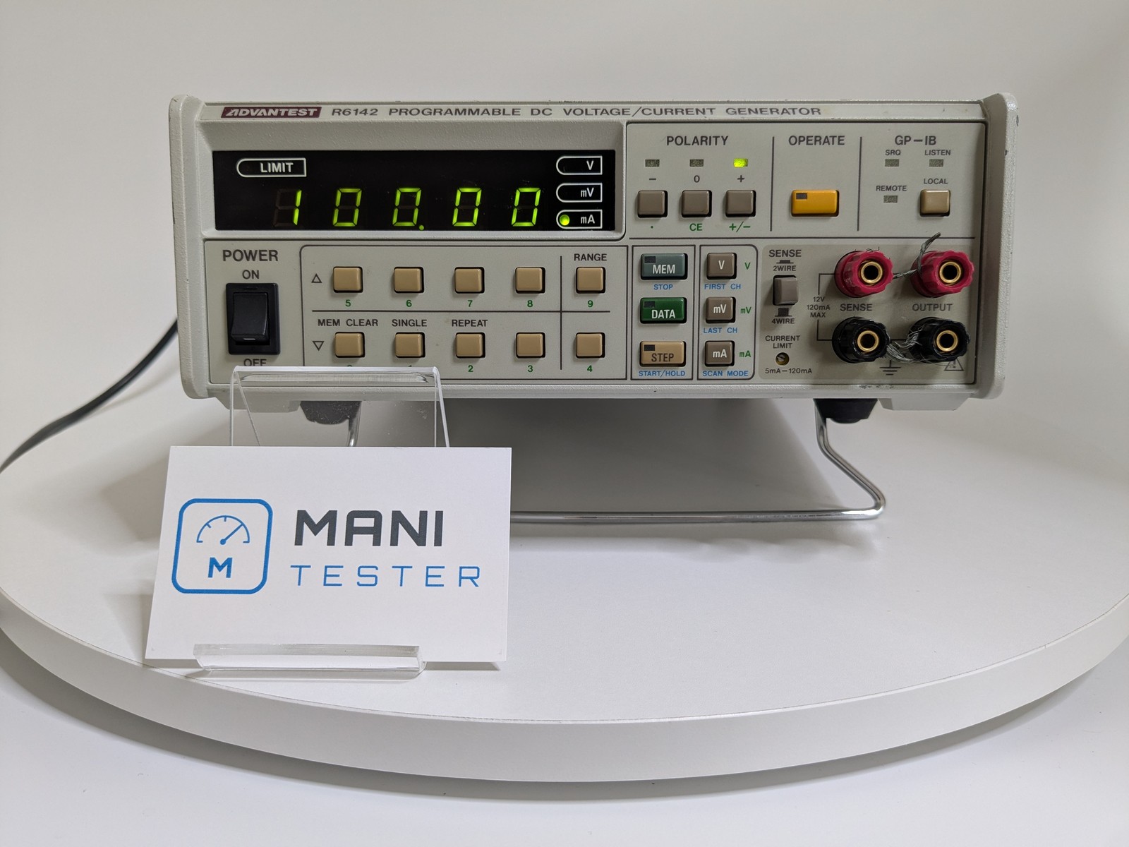 ADVANTEST R6142 Programmable DC Voltage Current Generator 12V 120mA GPIB