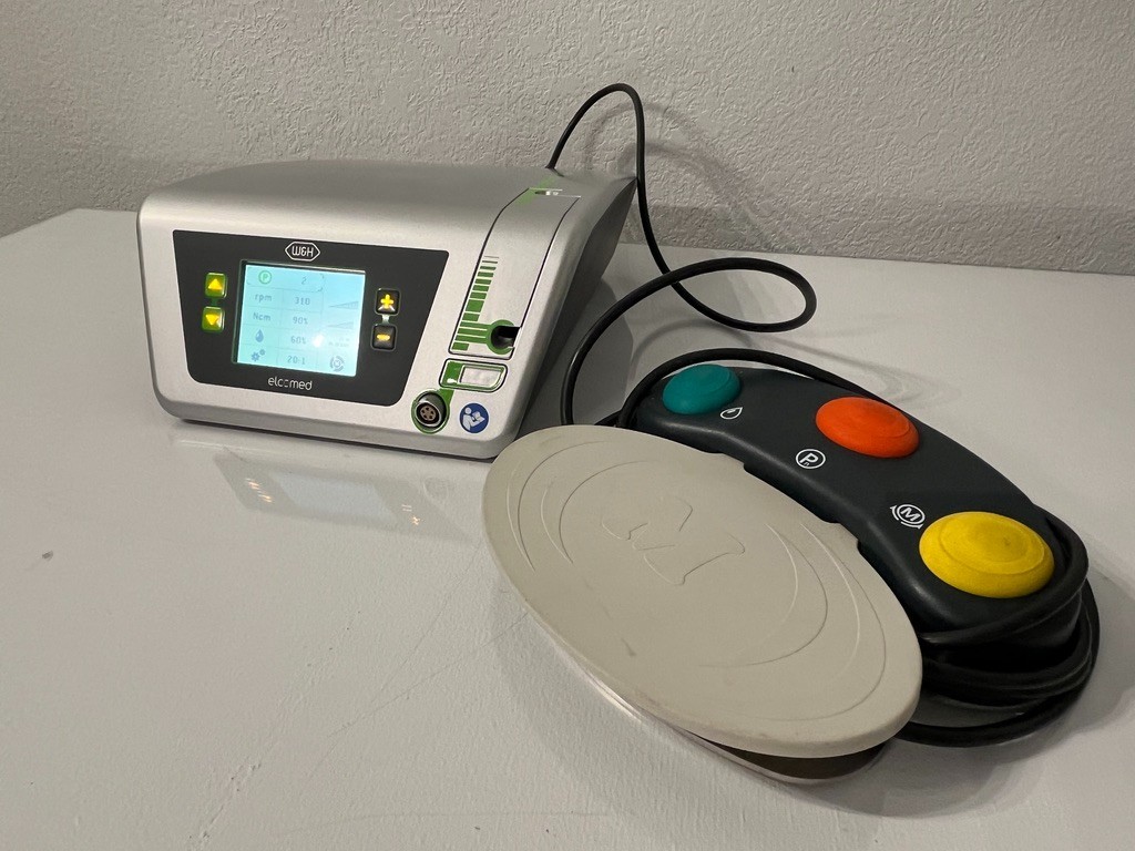 W&H Elcomed SA-310 Implant Surgical Motor Console + S-N1 Foot Pedal Excellent