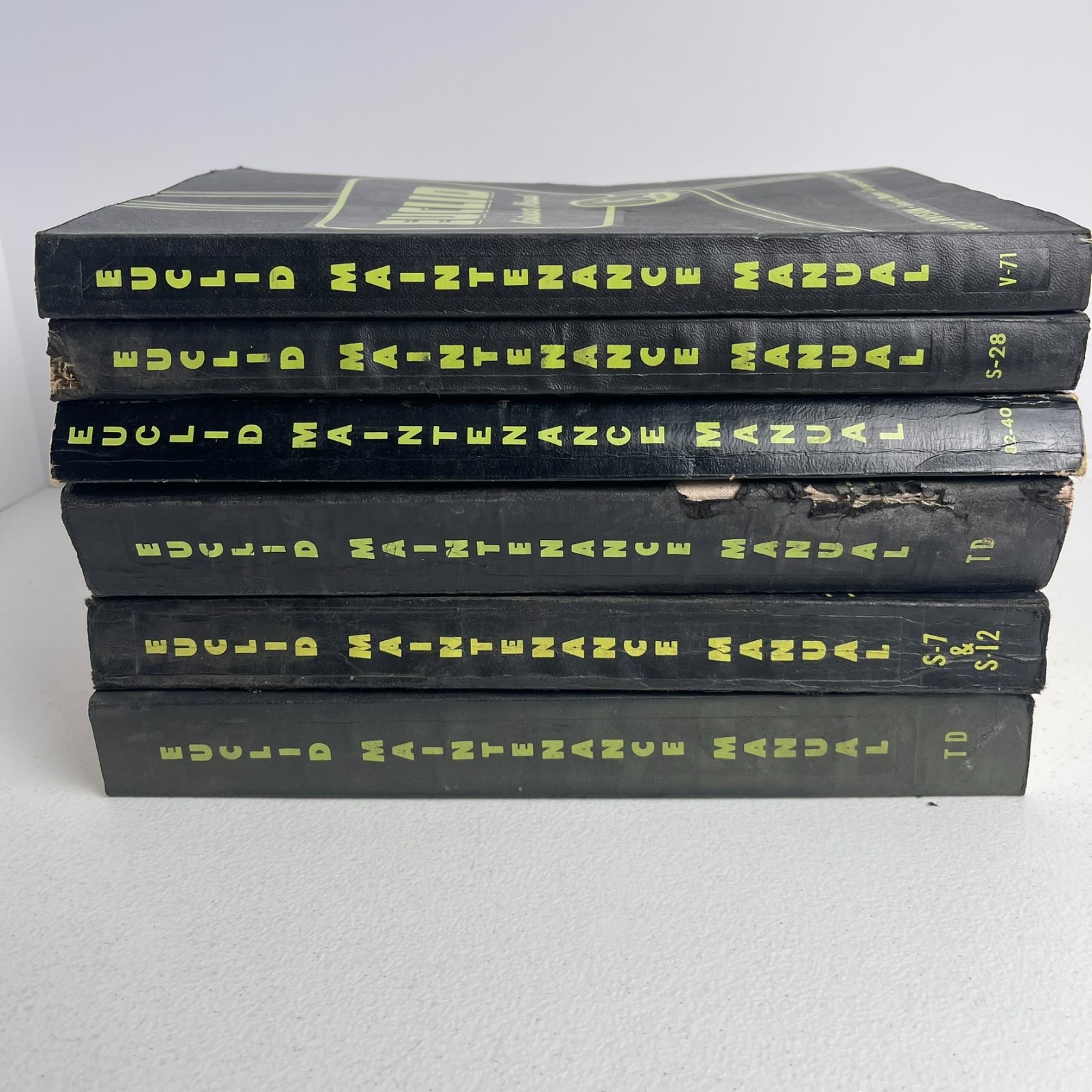 Euclid maintenance manual Lot - GM Corp - 6 books VTG Euclid maintenance manual Lot - GM Corp - 6 books VTG