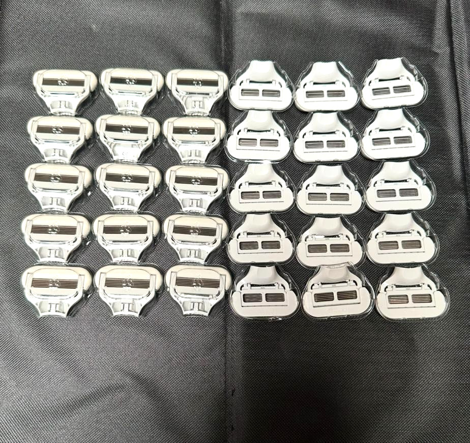 Lot of 30 Genuine Flamingo Women\'s Razor 5-Blade Refills