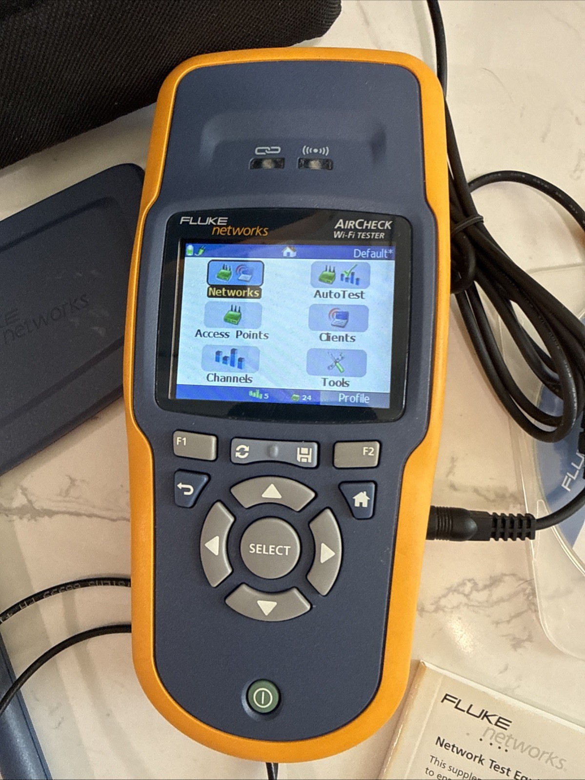 Fluke Networks AirCheck WiFi Tester Wireless Network Analyzer w/ Charger