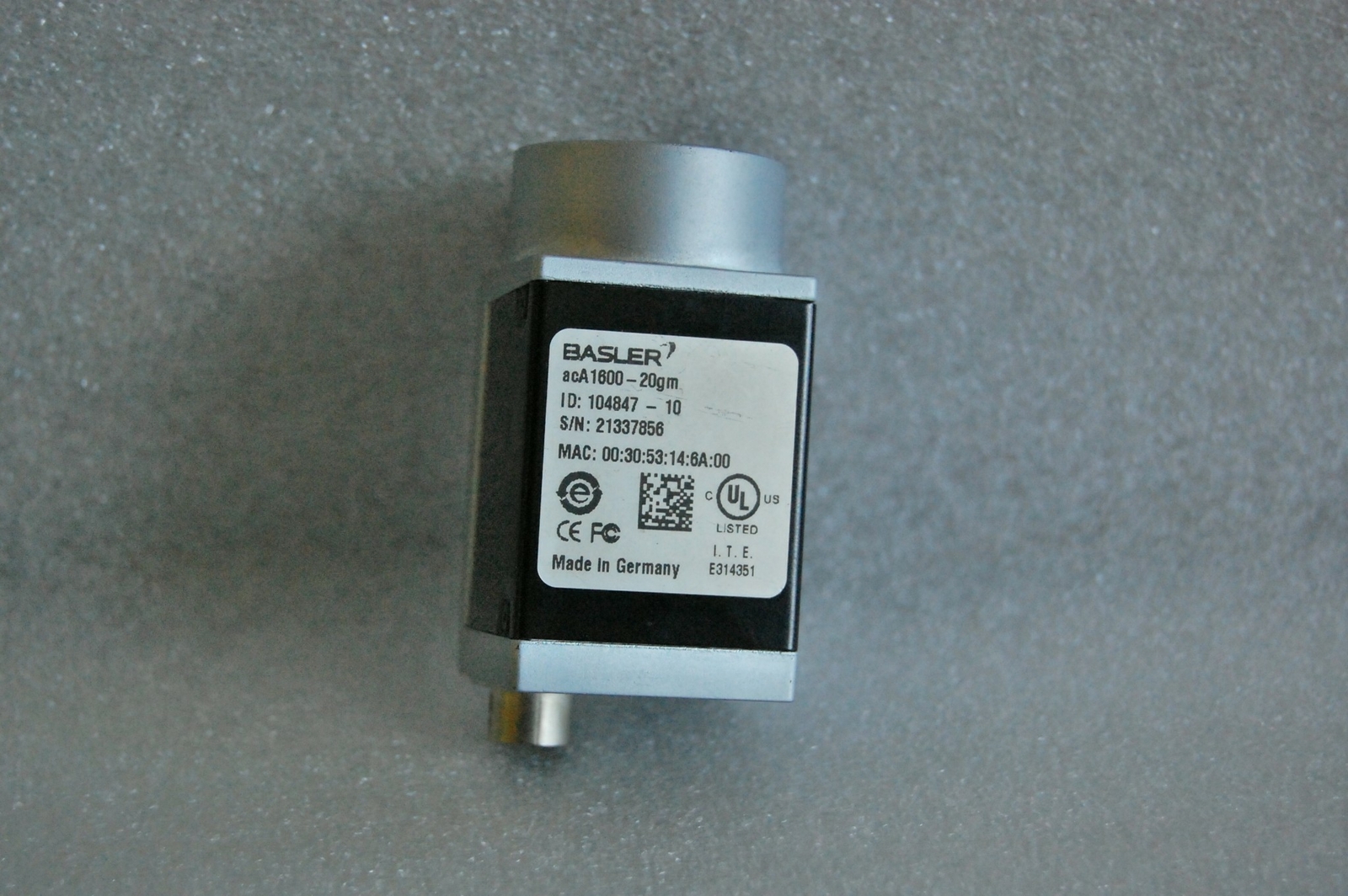 BASLER PROGRESSIVE SCAN SENSOR ACA1600-20M