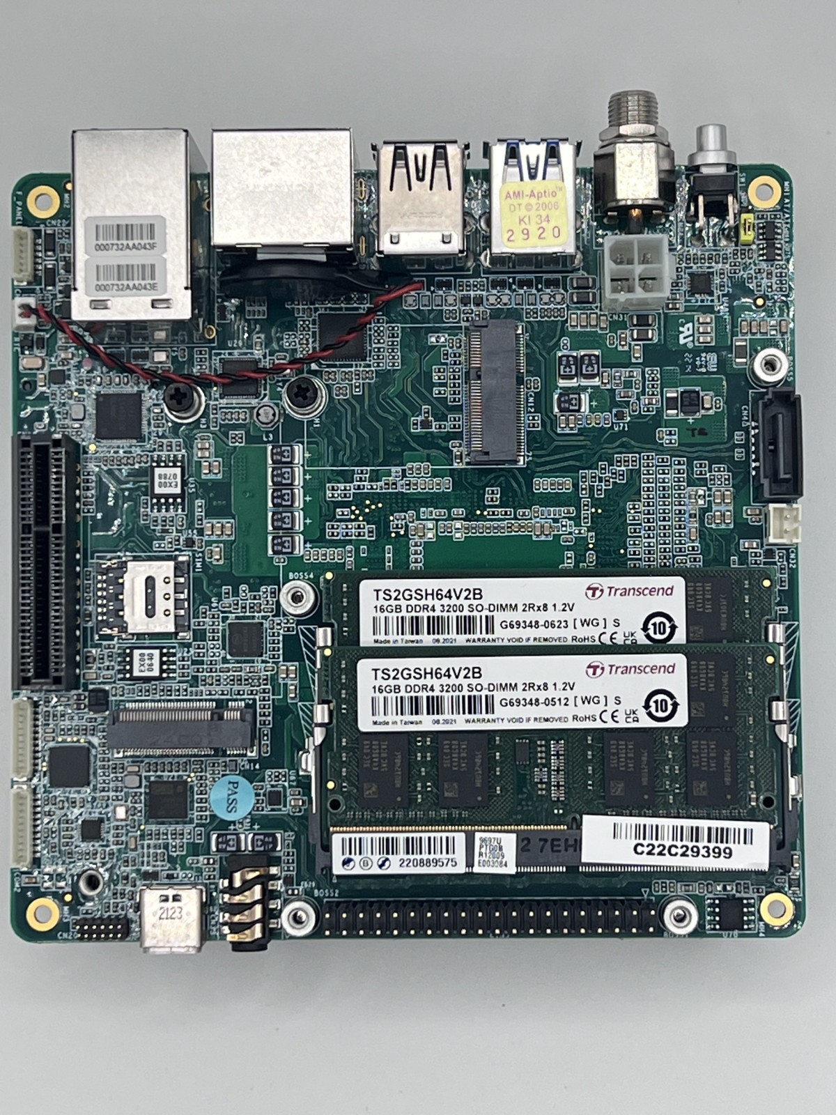 Intel® UP Xtreme 1145GRE Embedded Dev SBC 32GB RAM 512GB SSD Kit