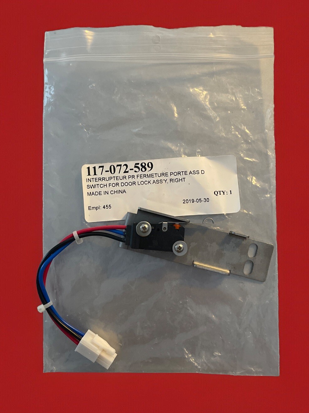 Steris P117072589 - Right Side Switch For Door Lock - Steris Vision Sterilizer